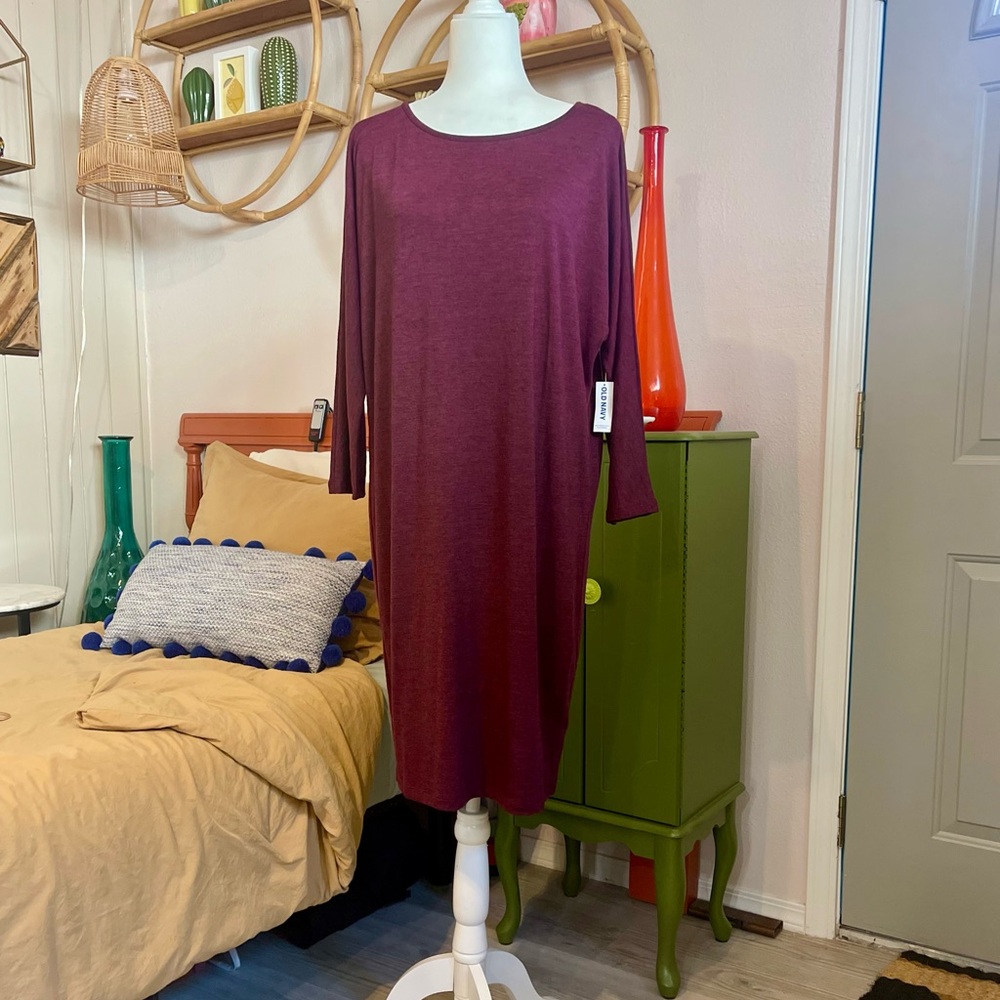 🍷Old Navy  Long Sleeve Midi Burgundy Dress